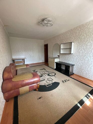 Продажа квартир: 2 комнаты, 43 м², 104 серия, 3 этаж, Косметический ремонт