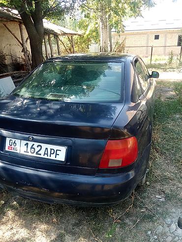 крыло для ауди: Audi A4: 1998 г., 1.8 л, Механика, Бензин, Седан — 1
