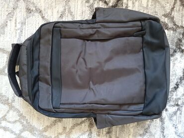 Məktəb çantaları: 1 ci Tactical 25 manat 2 ci Boz rəngli 25 manat 3 cü Qəhvəyi rəngli 15 — 5