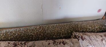 диван на ножках прямой: Түз диван, Үч орундук жана андан көп
