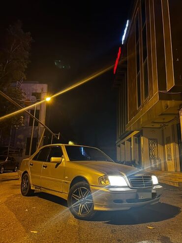 Mercedes-Benz: Salam. Maşin şəxsidir. İline göre yaxşı vəziyyətdədir. Şəkildən də — 4