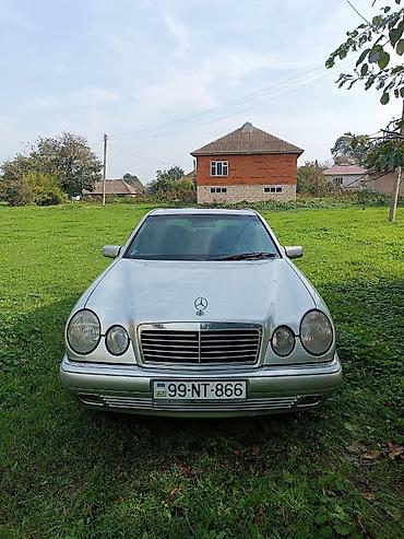mercedes tap az: Mercedes-Benz E-Class: 2.4 l | 1998 il Sedan — 8