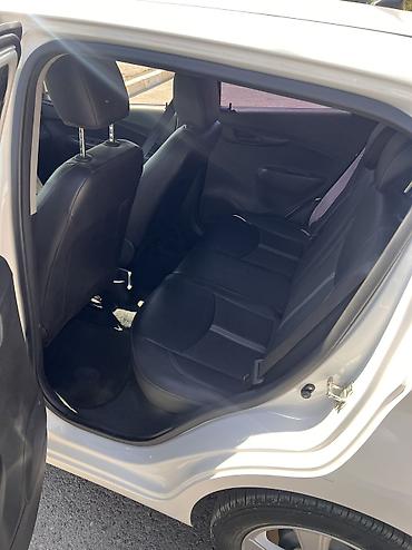 spark 2015: Chevrolet Spark: 2020 г., 1 л, Автомат, Бензин, Хэтчбэк — 7
