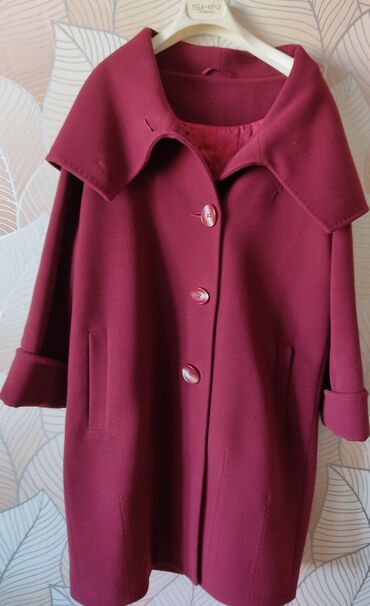 розовое пальто с меховым воротником: Пальто