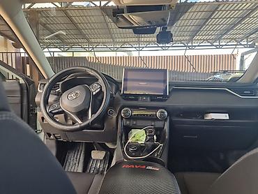 2022: Toyota RAV4: 2022 г., 2.5 л, Гибрид, Кроссовер — 7