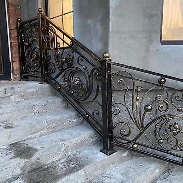 Изготовление перил: Изготовление перил Материал: Кованное железо, Наружные, Бесплатный замер — 225