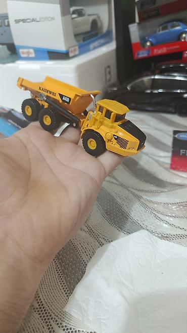 mini araba: KAIDIWEI A400 die-cast model – mini şaquli karxana dumperi - Miqyas — 1
