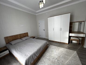 Посуточная аренда комнат: 100 м², С мебелью — 4