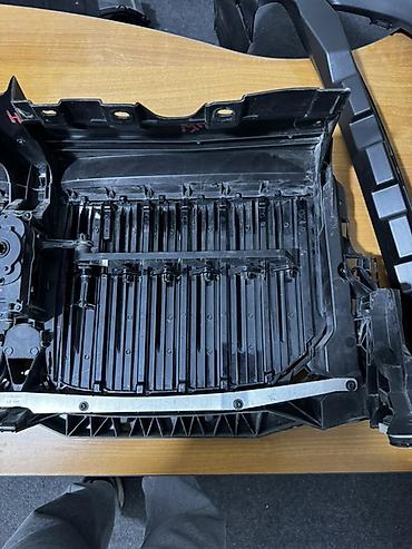 Решетки радиатора: Решетка радиатора BMW Оригинал — 8