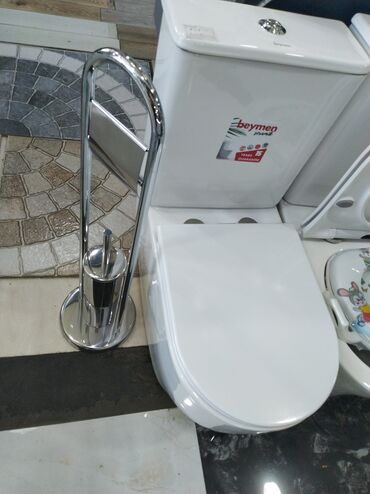 Ворота: Beymen brendinə məxsus, ağ rəngdə unitaz dəsti. Dəstə unitaz, oturacaq