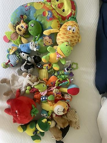 rostilj igracka za decu: Veliki lot mekih i interaktivnih igračaka za bebe i malu decu. Cena je — 1