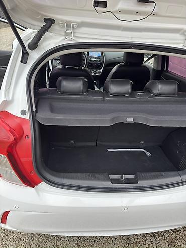 полик спарк: Chevrolet Spark: 2016 г., 1 л, Автомат, Бензин, Хэтчбэк — 5