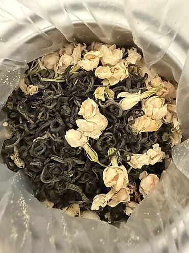 sultan chai 2.0: Оригинал. Сорт премиум. Зеленый чаи. 
Зеленый чай с жасмином — 2
