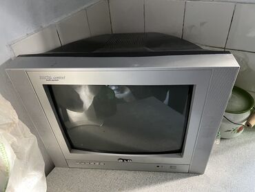 маленький телевизор на кухню: Телевизор фирменный 1.500 ( район Политеха