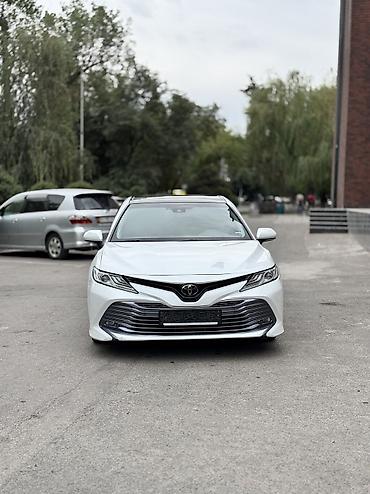 камбой: Toyota Camry: 2018 г., 2.5 л, Автомат, Бензин, Седан — 10