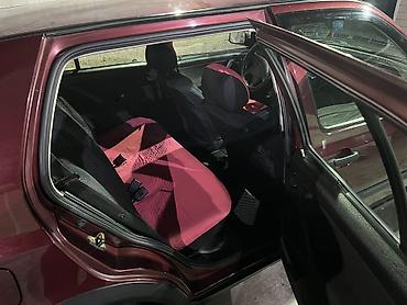 Volkswagen: Volkswagen Golf: 1993 г., 1.6 л, Механика, Бензин, Хэтчбэк — 8