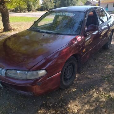 Mazda: Mazda 626: 1993 г., 1.9 л, Механика, Бензин, Седан