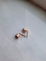 qol saatlari type 1: Sırğa, 583 Əyar, 267 g