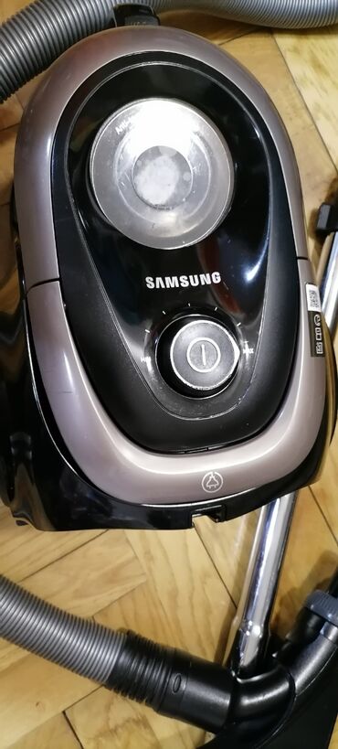 Klasični usisivači: Usisivač SAMSUNG bez kese dobar ispravan kompletan Tih dobro vuče na lalafo.rs — 2 Klasični usisivači: Usisivač SAMSUNG bez kese dobar ispravan kompletan Tih dobro vuče — 2