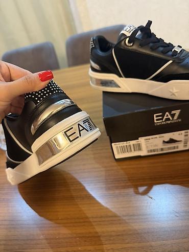 Qadın ayaqqabıları: EA7 Emporio Armani qadın krossovkası Model: X006 XK296 (EA7 Road Star — 3