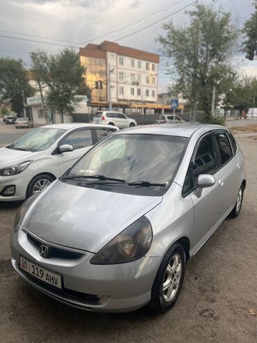 Honda: Honda Fit: 2002 г., 1.3 л, Автомат, Бензин