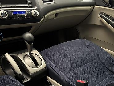 Honda: Honda Civic: 2008 г., 1.3 л, Вариатор, Гибрид, Седан — 7