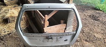 шорты бишкек: Крышка багажника Subaru, 2004 г., Б/у, Оригинал — 5
