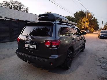 ls 470: Toyota Sequoia: 2019 г., 5.7 л, Внедорожник — 4
