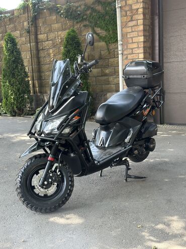 электронная мапет: Скутер Yamaha, 150 куб. см, Бензин