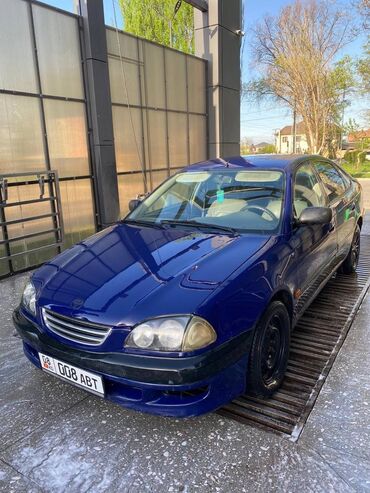 Toyota: Toyota Avensis: 1999 г., 2 л, Механика, Бензин, Хэтчбэк