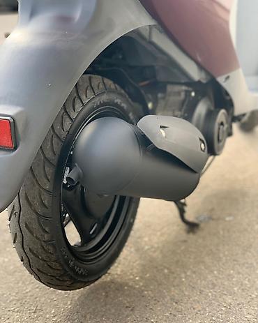 Mopedlər,skuterlər: Suzuki Let’s 4 skuter - Rəng: tünd qırmızı/gri iki rəngli kuzov - — 7