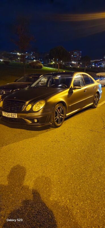 Mercedes-Benz: Mercedes‑Benz E‑Class (W211) sedan Xüsusiyyətlər: - Kuzov: sedan — 9