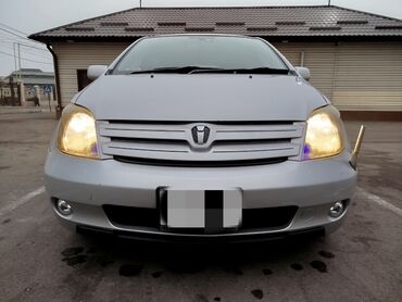 шевралет курс: Toyota ist: 2004 г., 1.5 л, Автомат, Бензин, Хэтчбэк