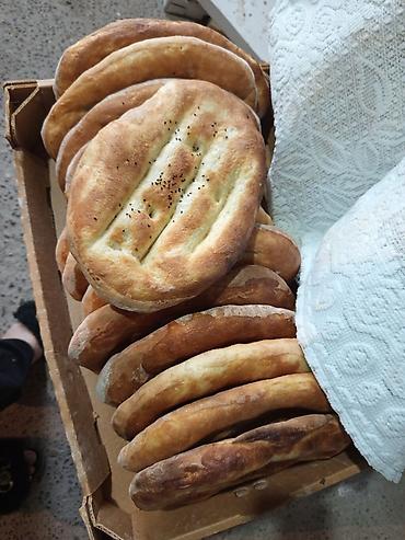 şirniyat qabları: Təndir çörəyi – əl ilə yoğrulmuş, sobada qızardılmış, üstü — 2