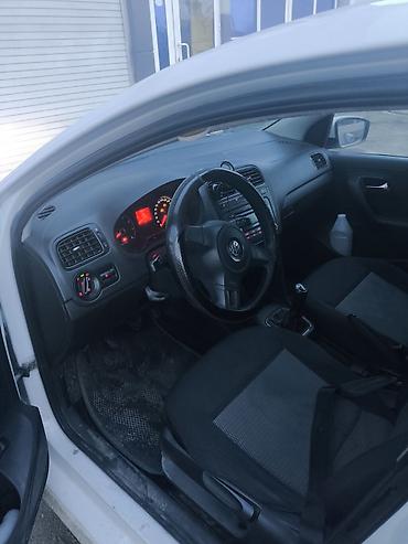 vw sharan: Volkswagen Polo: 2011 г., Механика, Седан — 2