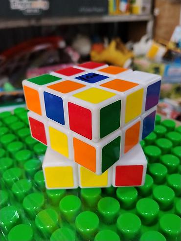 Классический кубик Рубика 3×3 - Игровой куб из прочного пластика с at lalafo.kg Классический кубик Рубика 3×3 - Игровой куб из прочного пластика с