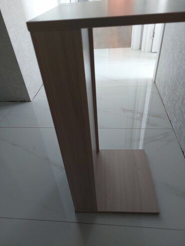 Masalar: Jurnal masası, Yeni, Açılmayan, Künc masa -da lalafo.az — 7 Masalar: Jurnal masası, Yeni, Açılmayan, Künc masa — 7