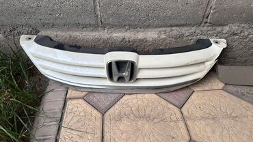 продаю одисей: Решетка радиатора Honda 2002 г., Б/у