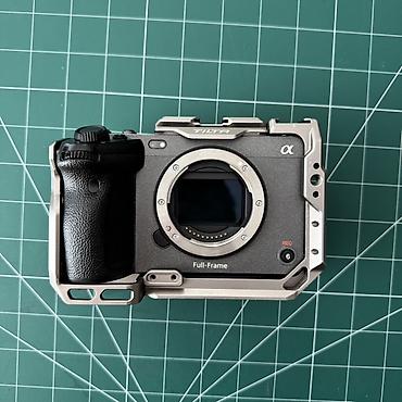 5250 bt: Sony Fx3 Öz kameramdır heç bir cızığı ya da problemi yoxdur aldığım — 1