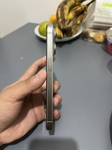 Apple iPhone: IPhone 15 Pro, Новый, 256 ГБ, Серебристый, Чехол, 80 % — 3