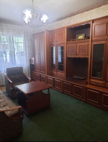 квартиры джале: 2 комнаты, 52 м², 106 серия, 1 этаж, Старый ремонт