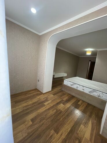 Köhnə tikili: Bakı, Neft Daşları qəs., 3 otaqlı, Köhnə tikili, m. Qara Qarayev, 65 kv. m -da lalafo.az — 8 Köhnə tikili: Bakı, Neft Daşları qəs., 3 otaqlı, Köhnə tikili, m. Qara Qarayev, 65 kv. m — 8