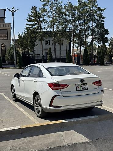 byd e9 1: BAW : 2019 г., Электромобиль, Седан — 4