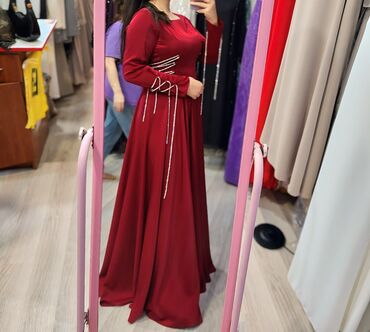 Ziyafət donları: Ziyafət donu, Maksi, L (EU 40) lalafo.az -da Ziyafət donları: Ziyafət donu, Maksi, L (EU 40)