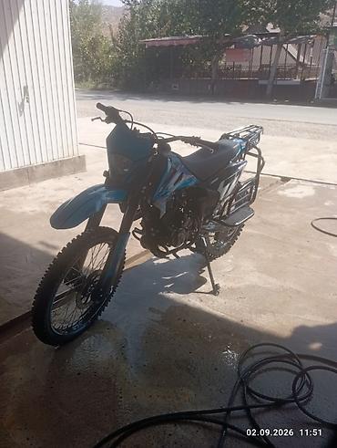 мотоцикл 300: Эндуро/двухподвесный мотоцикл класса dual-sport, с акцентом на — 3