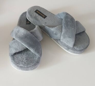 женские сандали adidas adilette: Türkiyə markası keyfiyyətli tərlik raz-40 təzədir istifadə