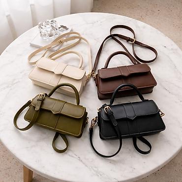 Клатчи: Белая женская сумка-клатч с геометрической стёжкой и декоративной — 3