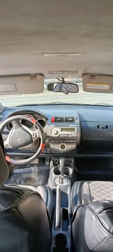 Honda: Honda Jazz: 2009 г., 1.4 л, Автомат, Бензин, Хэтчбэк — 9