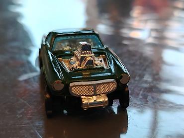 Искусство и коллекционирование: Hot Wheels Volvo P1800 Gasser – kolleksiya üçün 1:64 tökmə (die-cast) — 2