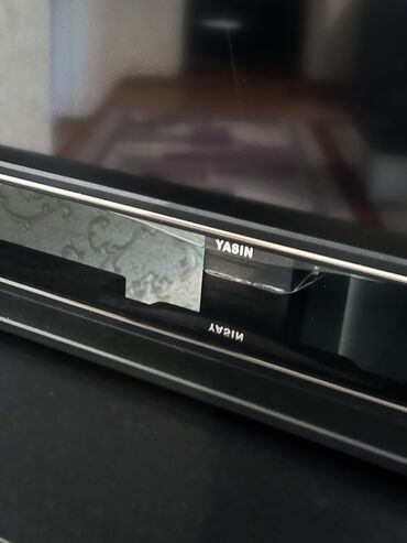 телевизор андроид 43 дюйма: Yasin продается телевизор 40 дюйм, вместе с подставкой Цена